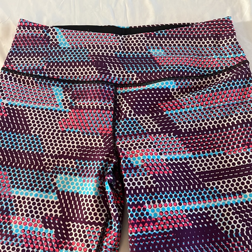 VS Knockout Capri - Picture 3 of 8